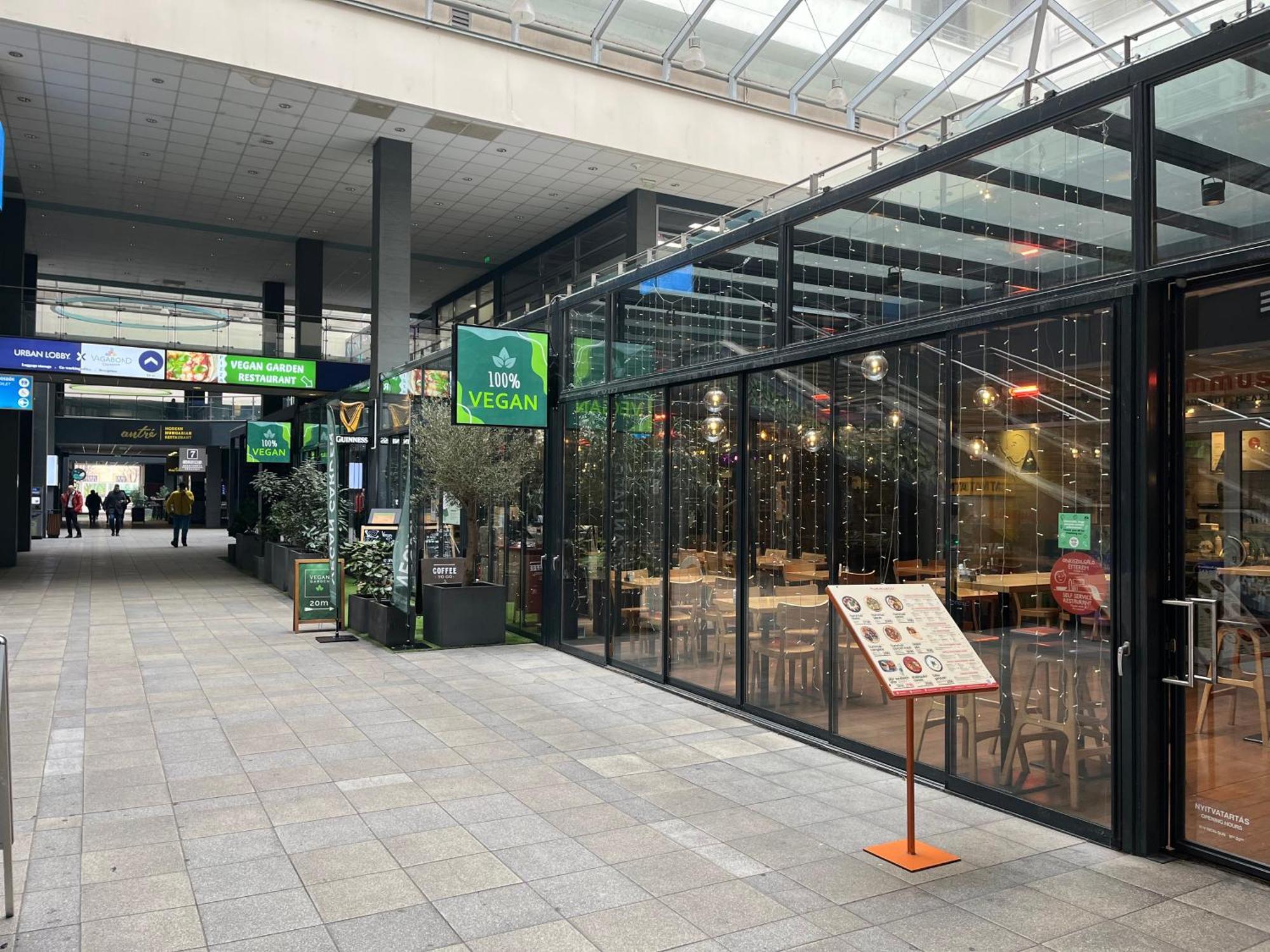Bp-Est Cp Studio Budapest Exterior foto